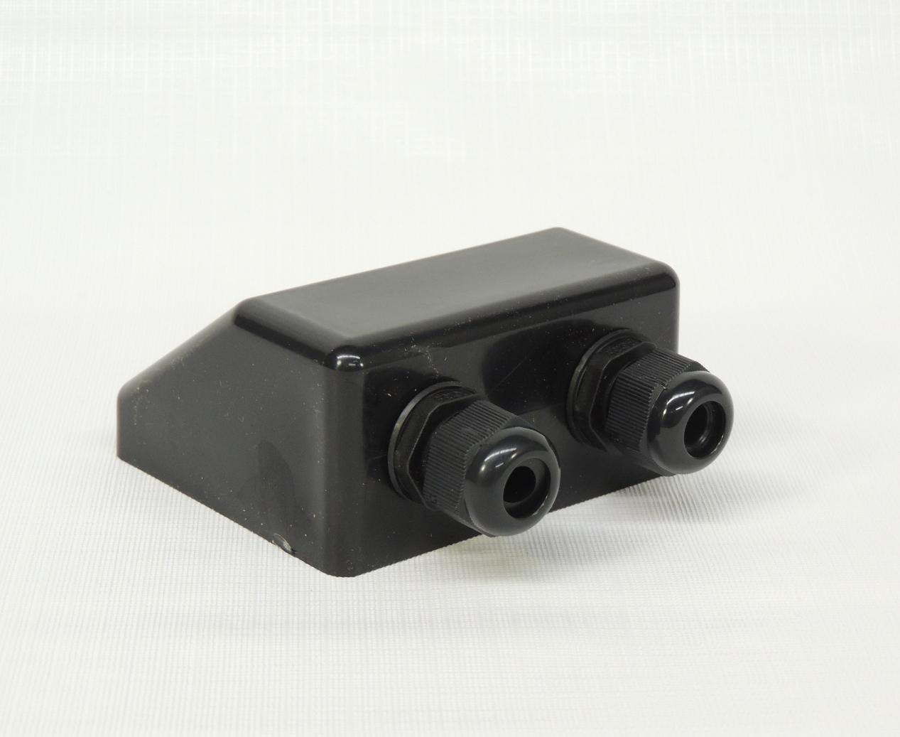 Cable entry box 2 gland black with Grommets & Plugs