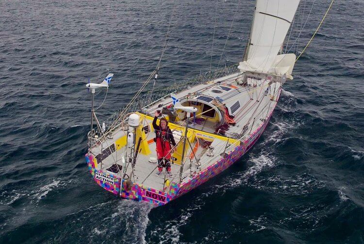 Lisa Blair sailing with Solar 4 RVs Solar 4 Boats sponsorship