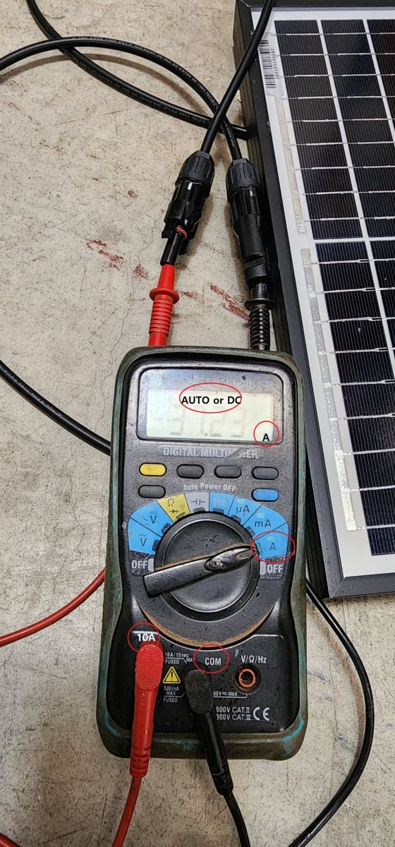 Measuring the solar panel short circuit current Isc with a multimeter