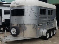 Solar for Horse float with living quarters