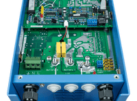 Internal components and connection terminals of the Phoenix 24/16 battery charger